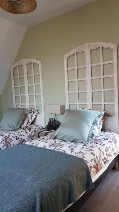 Le Pigeonnier / Gite De Charme 1 A 4 Pers 80 M² Cambrai Exteriör bild