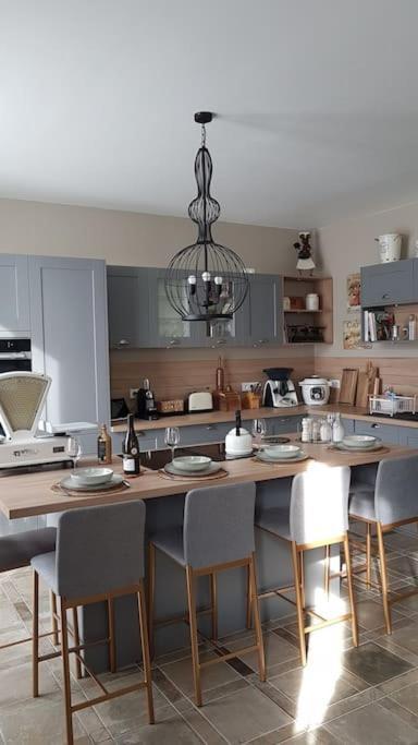 Le Pigeonnier / Gite De Charme 1 A 4 Pers 80 M² Cambrai Exteriör bild