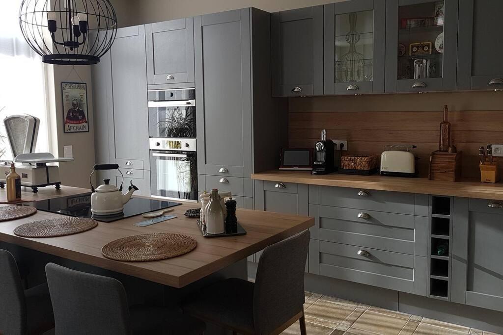Le Pigeonnier / Gite De Charme 1 A 4 Pers 80 M² Cambrai Exteriör bild